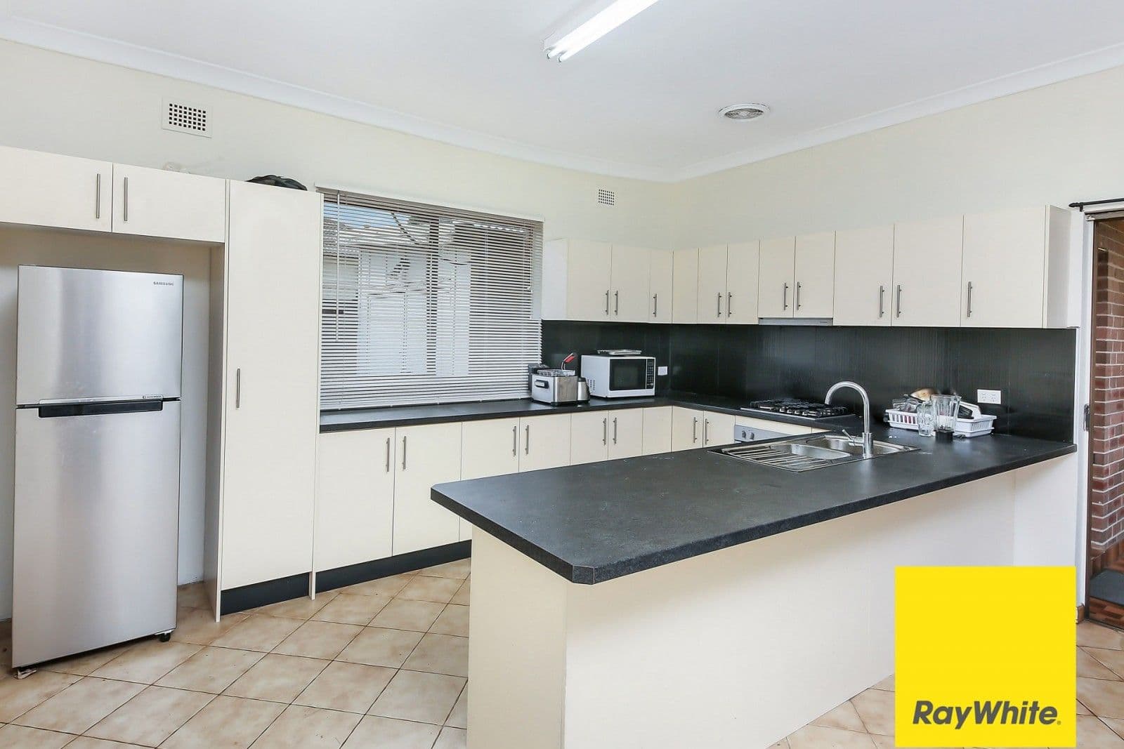 7 Yarran Street, Punchbowl - Thumbnail 3