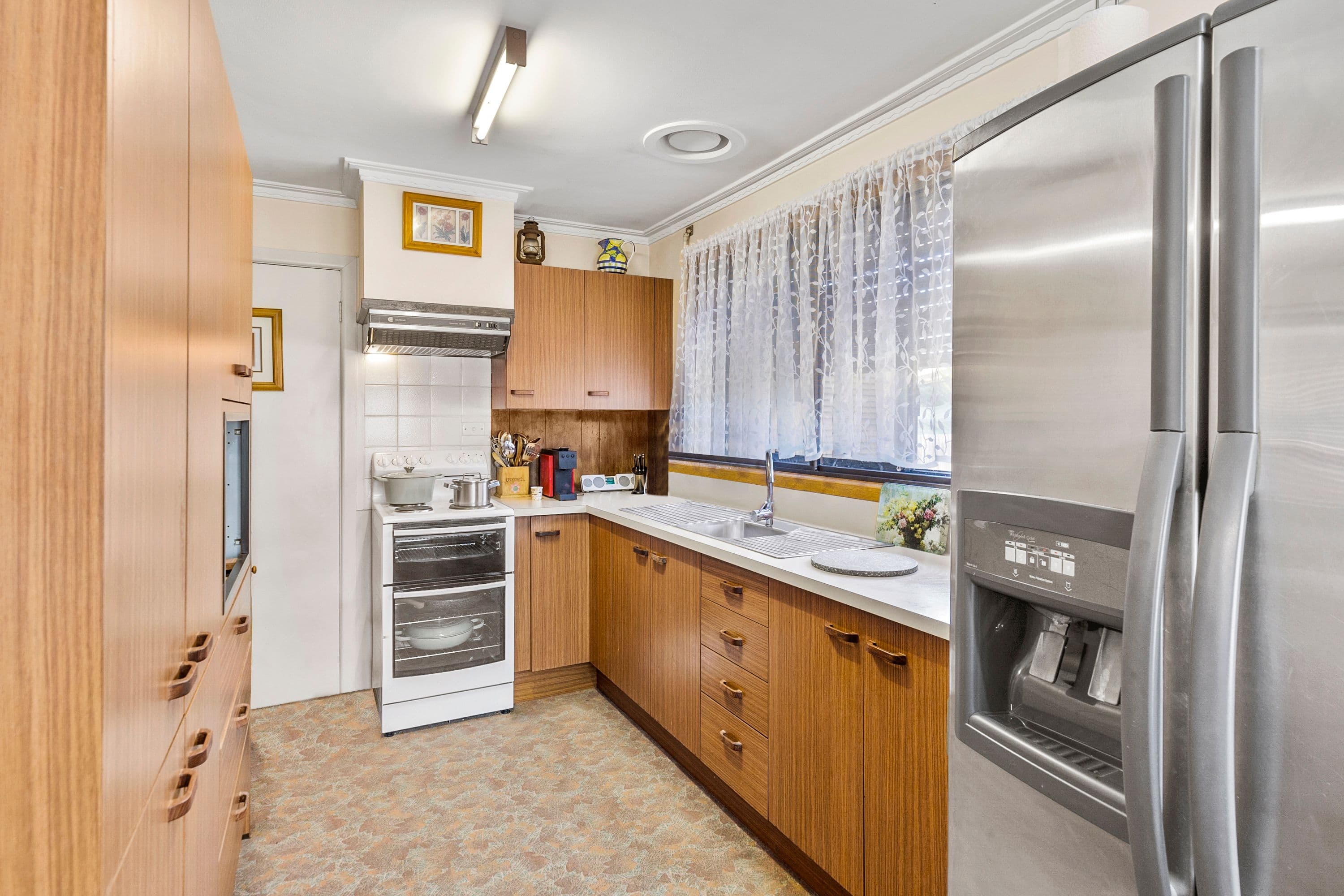 24 Rodbrough Crescent, Corio VIC 3214, Corio - Thumbnail 2