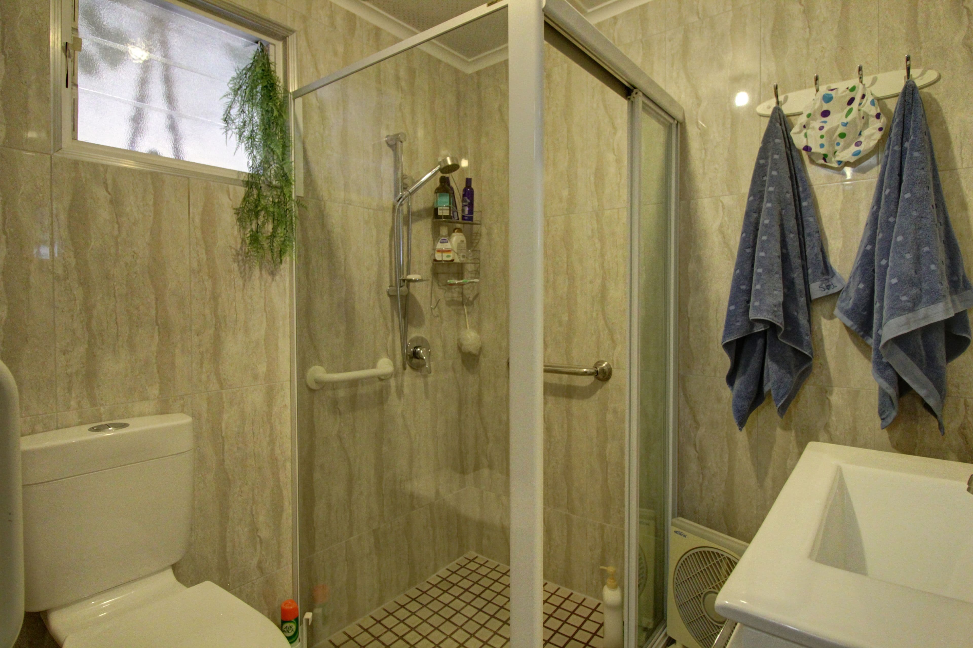 23 Queen Elizabeth Drive, Barmera SA 5345, Barmera - Thumbnail 8