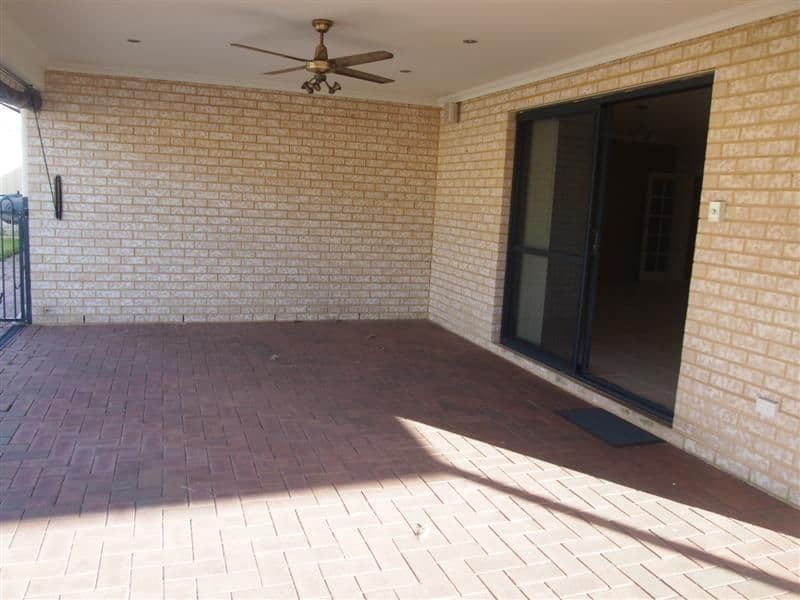 3 Hallstrom Way, CANNING VALE WA 6155, Canning Vale - Thumbnail 2