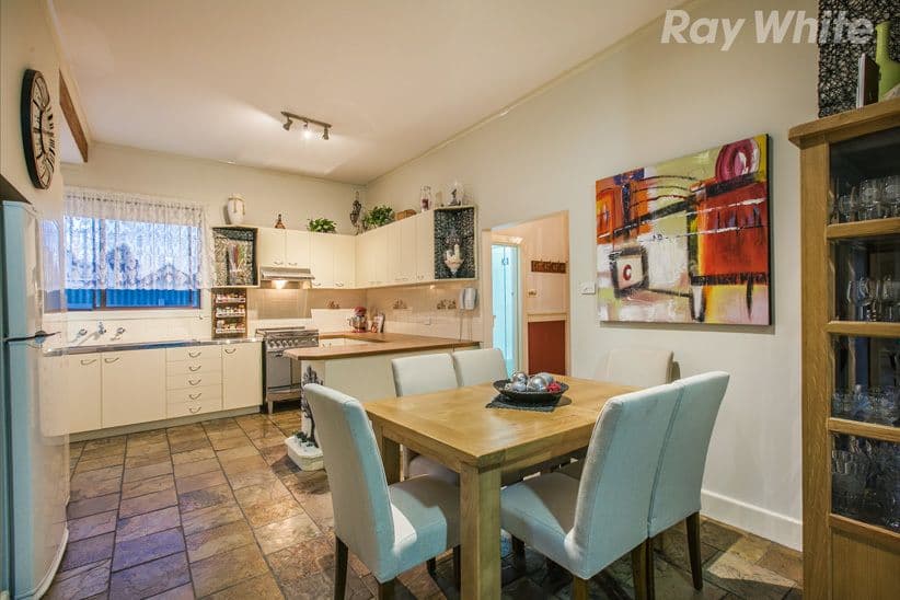 9 Eastwood Avenue, Preston VIC 3072, Preston - Thumbnail 3