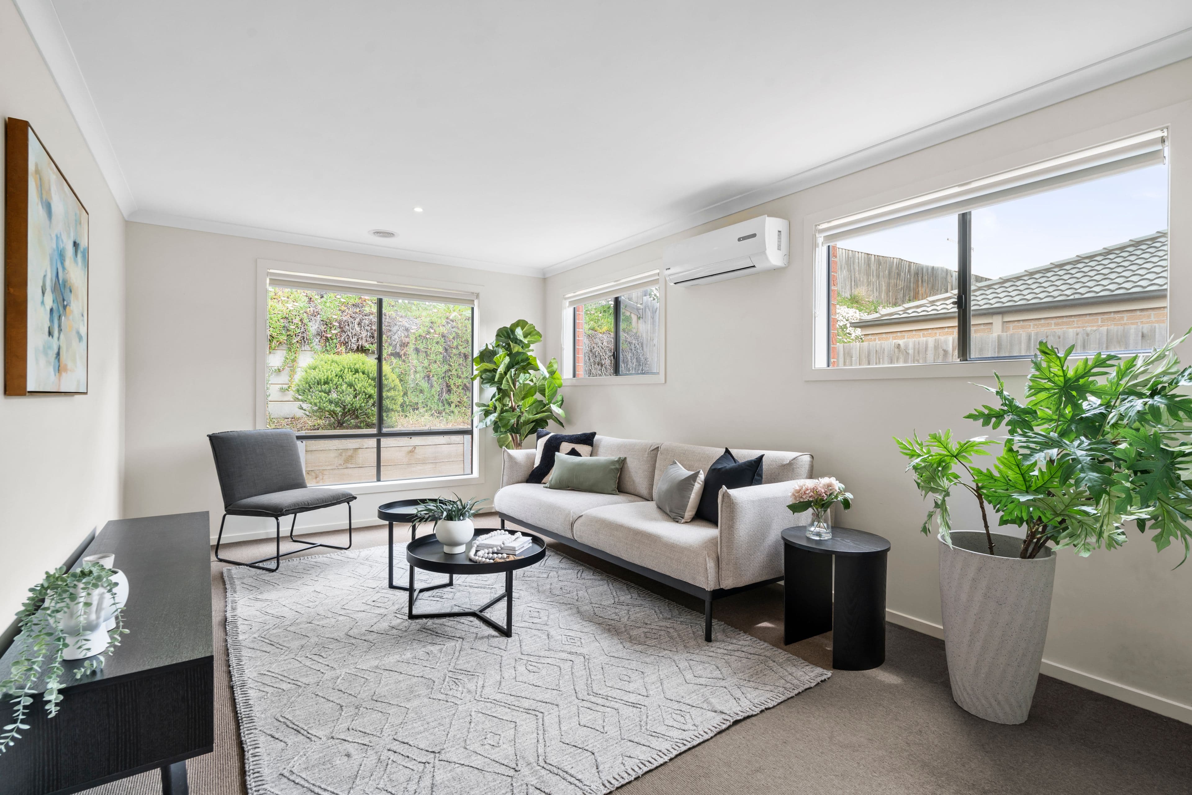 102 Phillip Drive, Sunbury VIC 3429, Sunbury - Thumbnail 2