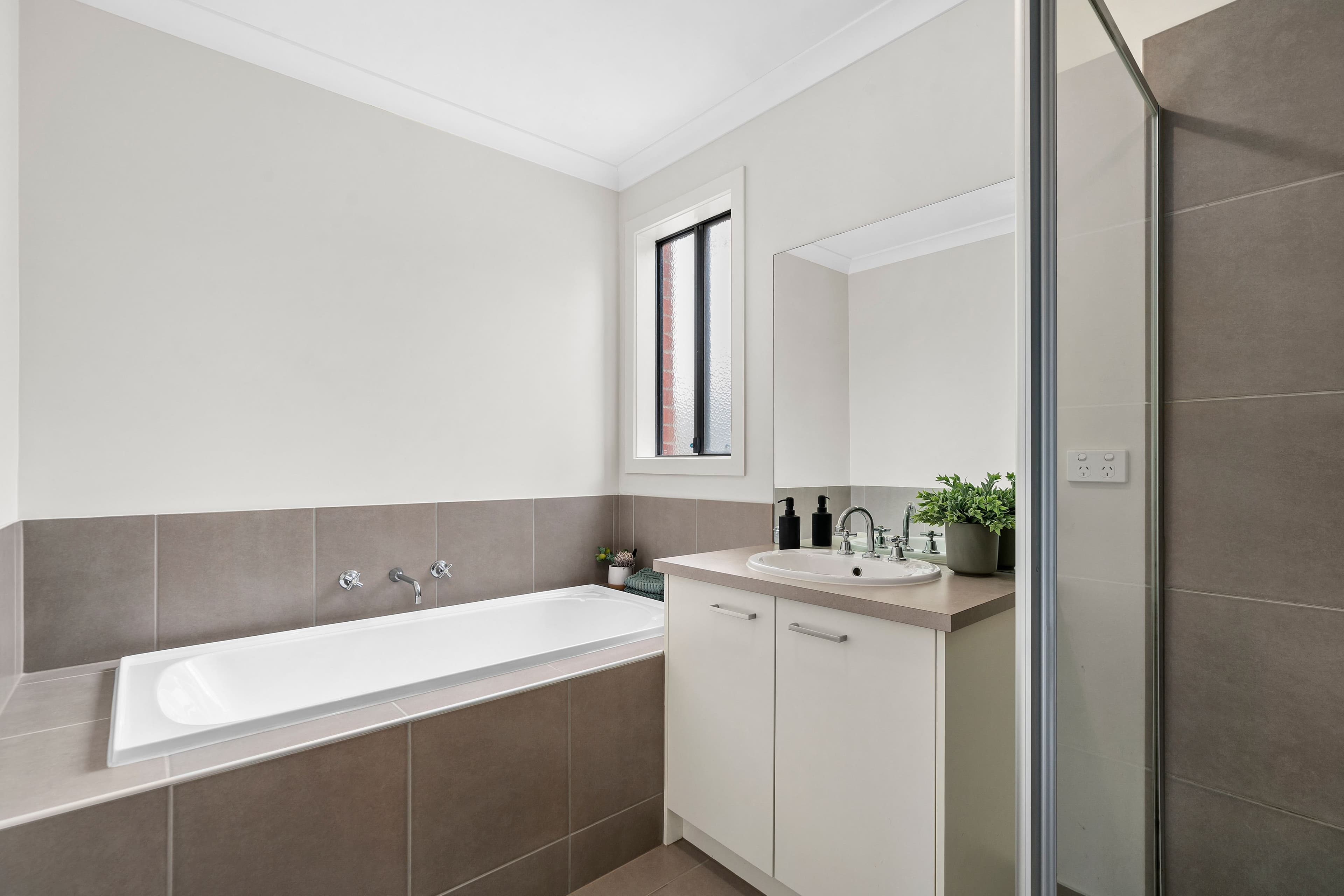 102 Phillip Drive, Sunbury VIC 3429, Sunbury - Thumbnail 8