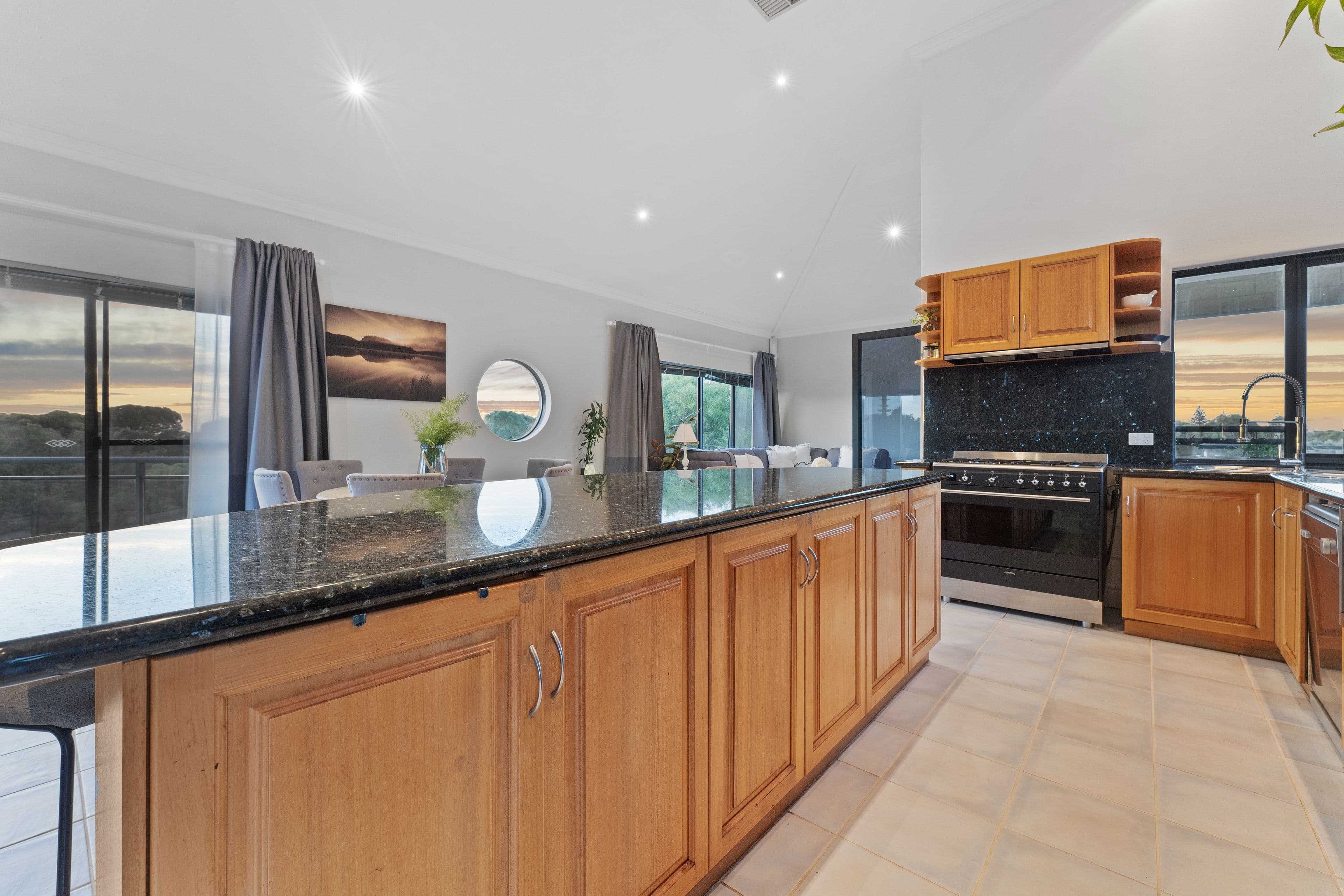 4 Kirkwall Close, Warnbro WA 6169, Warnbro - Thumbnail 8