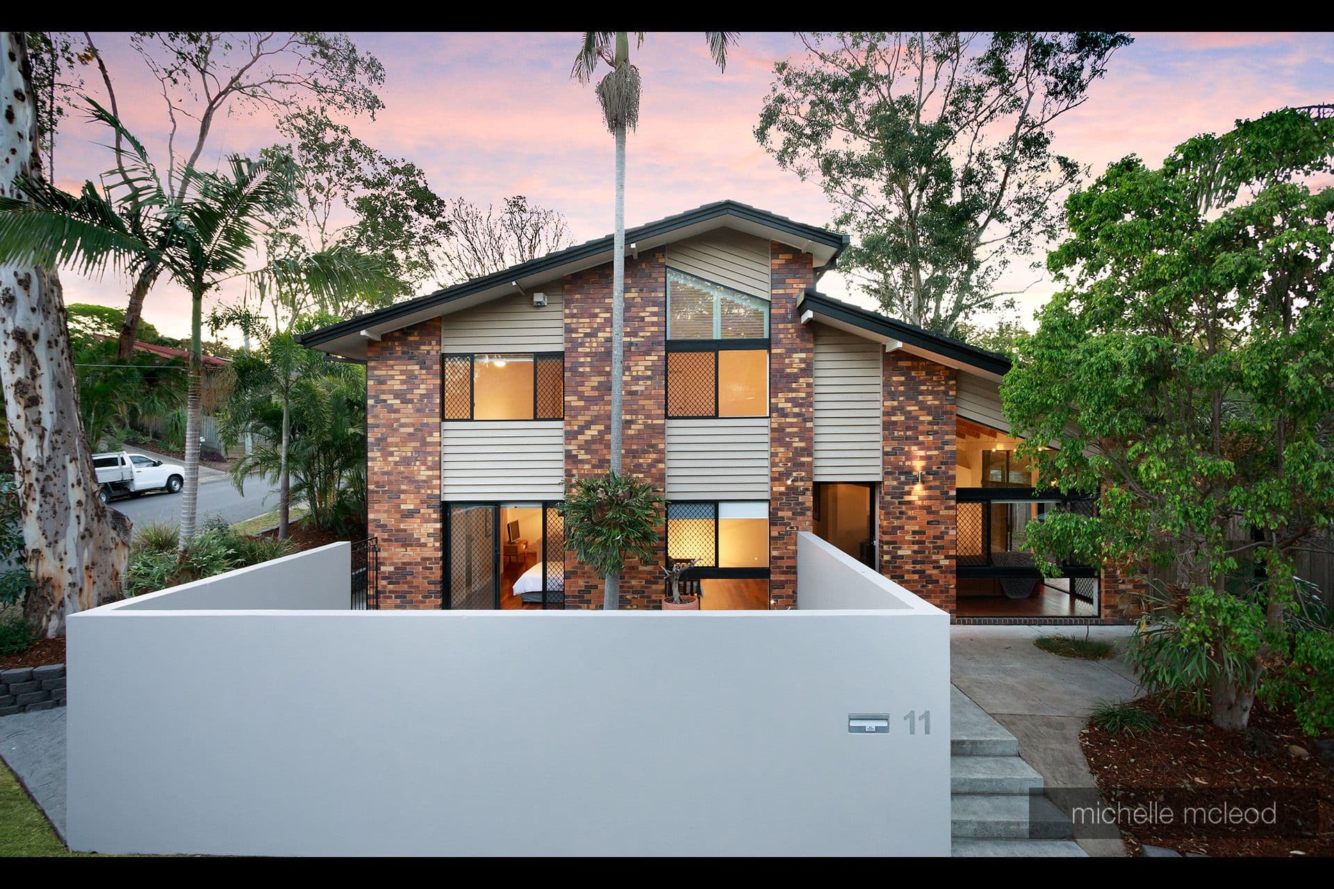 11 Fiona Street, Chapel Hill QLD 4069, Chapel Hill - Thumbnail 2