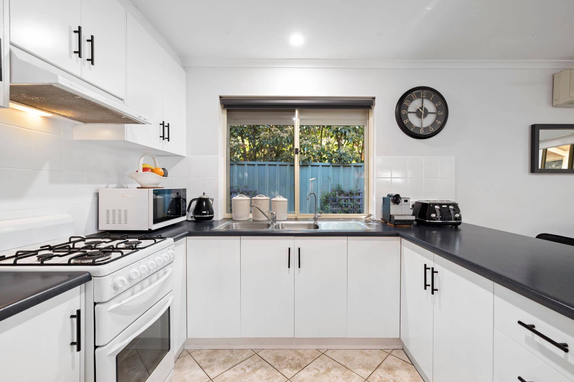 6 Cher Court, Aberfoyle Park SA 5159, Aberfoyle Park - Thumbnail 3