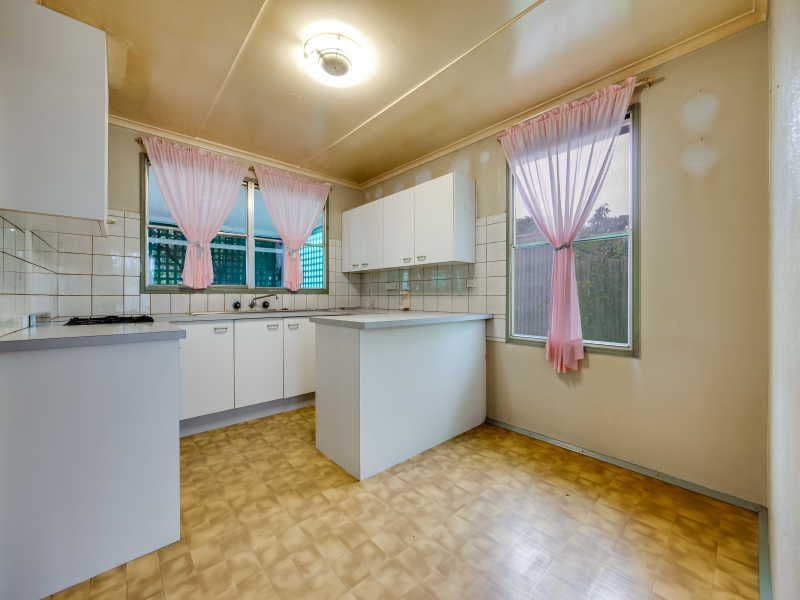 27 Rosemary Crescent, Frankston North VIC 3200, Frankston North - Thumbnail 3