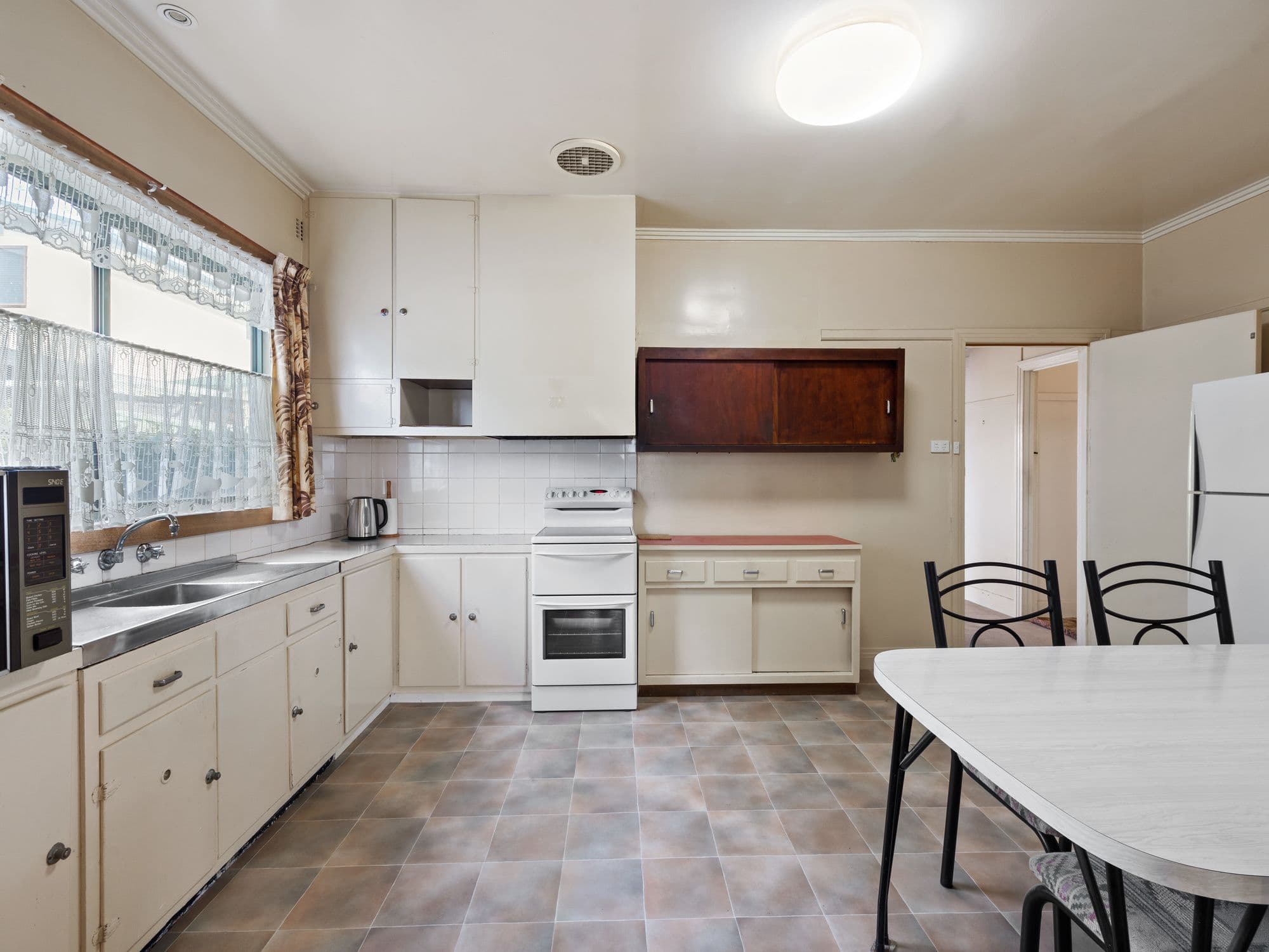 10 Brumley Street, Leongatha VIC 3953, Leongatha - Thumbnail 5