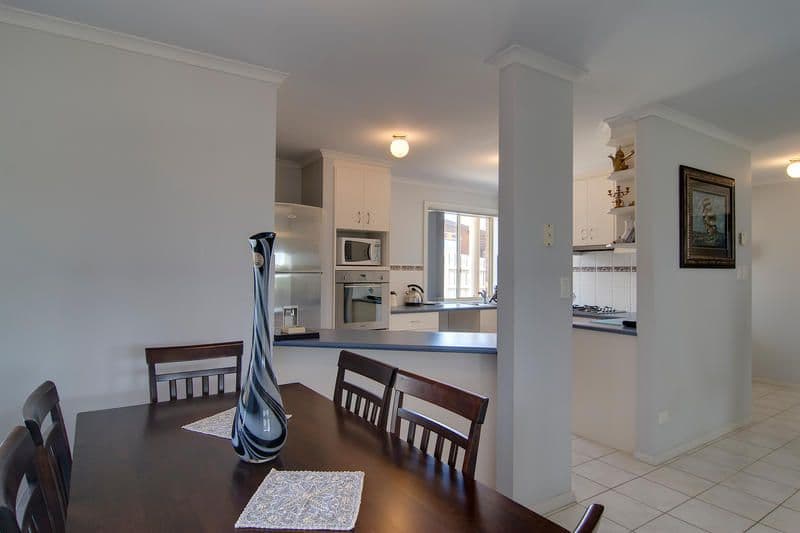 11 Raymond Street, SOMERVILLE VIC 3912, Somerville - Thumbnail 2