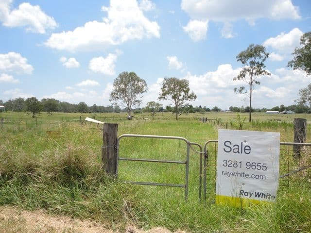 12 Keith Street, BUNDAMBA QLD 4304, Bundamba - Thumbnail 2