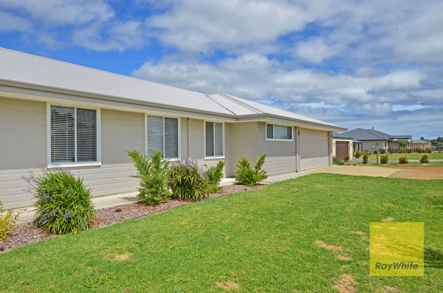 72 Warrenup Place, Warrenup WA 6330, Warrenup - Thumbnail 2