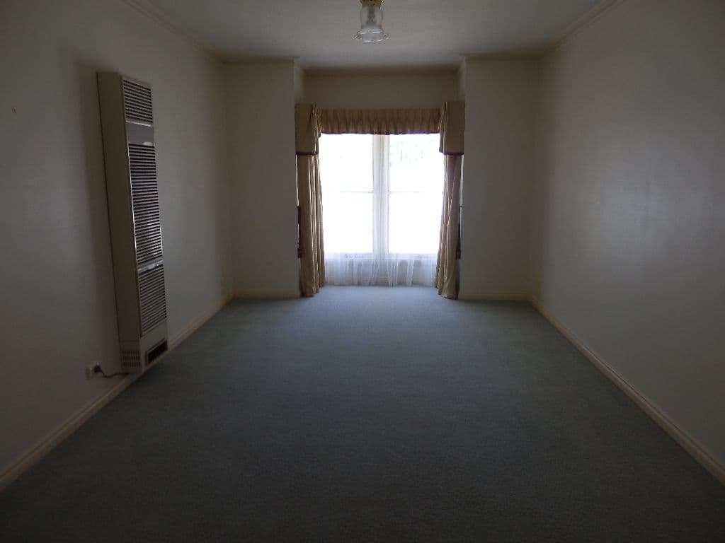 135 Pakenham Street, ECHUCA VIC 3564, Echuca - Thumbnail 3