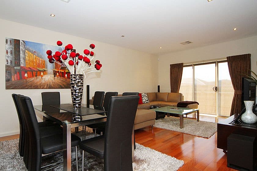 9 Embling Avenue, SOUTH MORANG VIC 3752, South Morang - Thumbnail 3