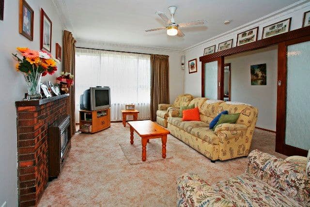 4 Emerald Court, BELMONT VIC 3216, Belmont - Thumbnail 2