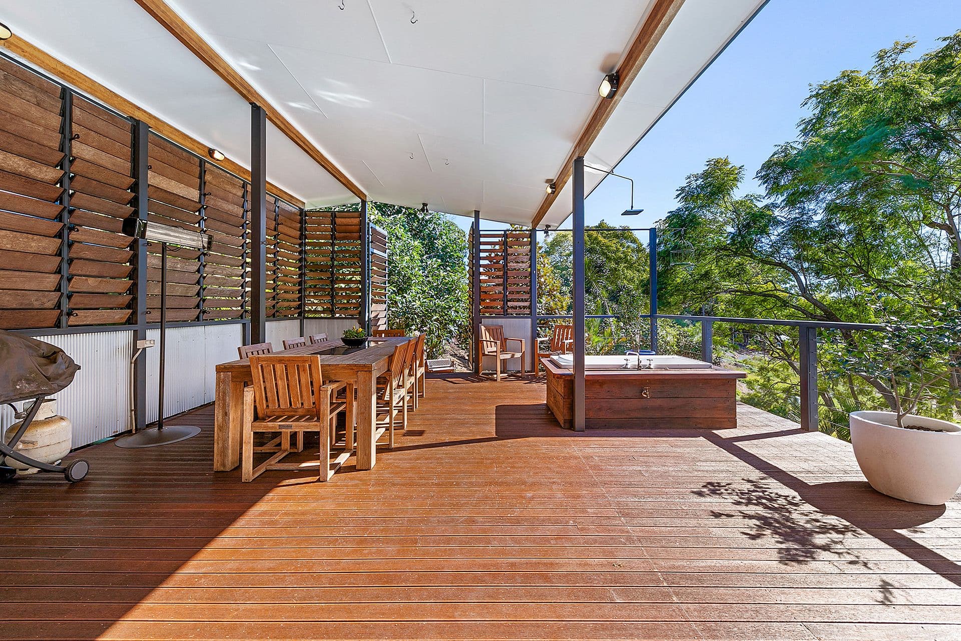 16 Moreton Bay Avenue, Tamborine Mountain QLD 4272, Tamborine Mountain - Thumbnail 2