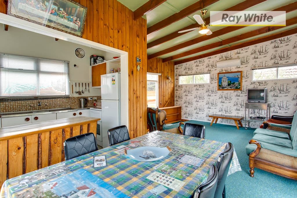 96 Third Avenue, Rosebud VIC 3939, Rosebud - Thumbnail 2