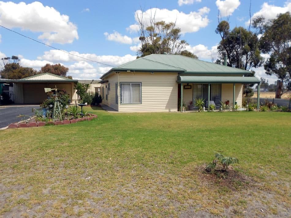 10 Lockhart Road, Wolseley SA 5269, Wolseley - Image 1