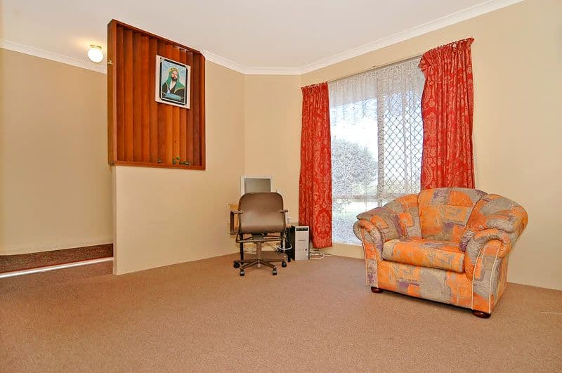 98 Bluegum Road, BEECHBORO WA 6063, Beechboro - Thumbnail 3
