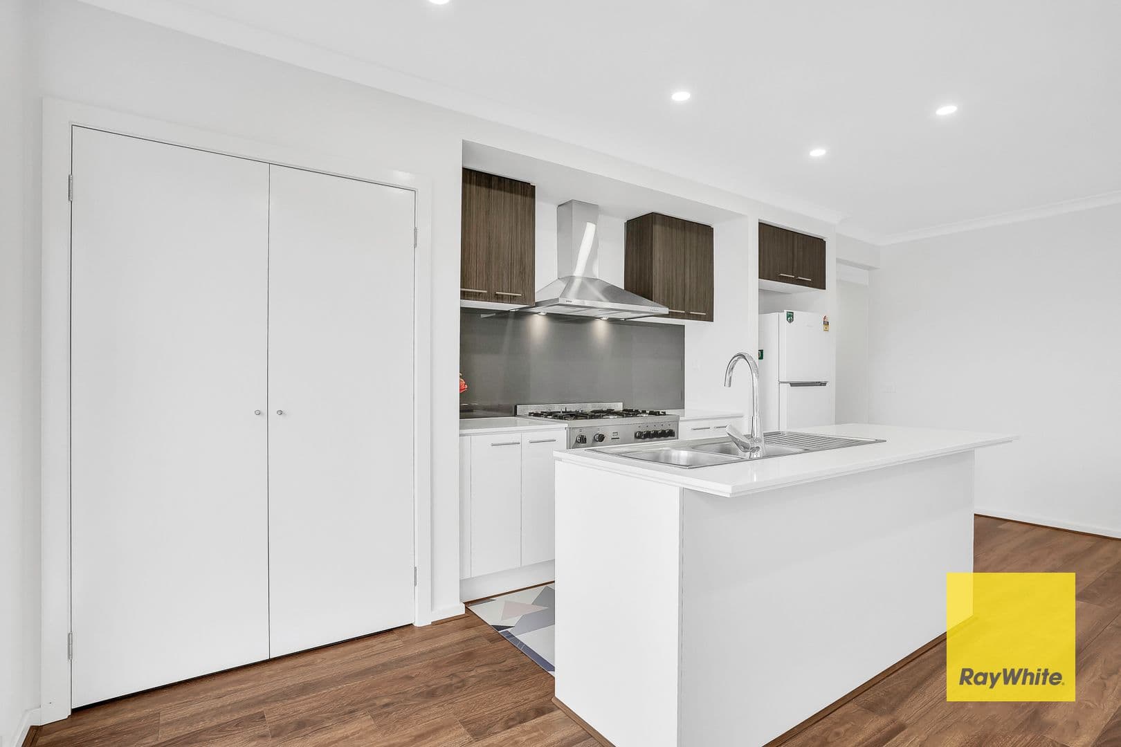 7 Egremont Avenue, Tarneit VIC 3029, Tarneit - Thumbnail 3
