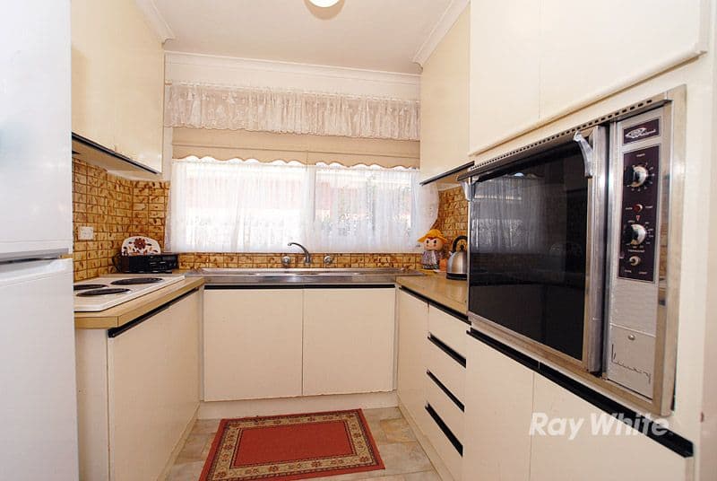 108 Kelvinside Road, NOBLE PARK VIC 3174, Noble Park - Thumbnail 2