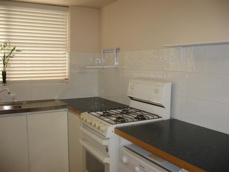 18 Karu Road, KALAMUNDA WA 6076, Kalamunda - Thumbnail 2