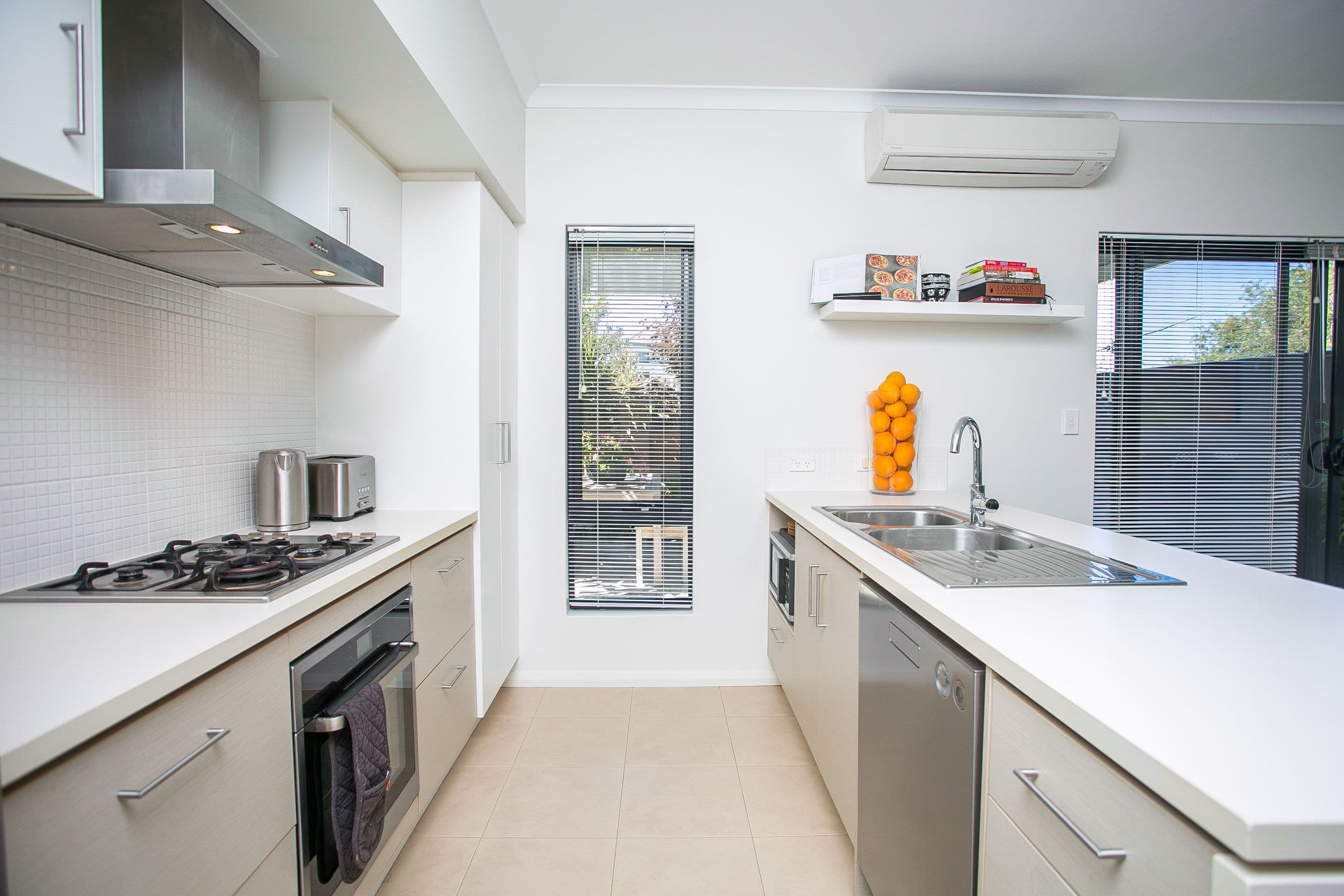 6 Perway Lane, Bassendean WA 6054, Bassendean - Thumbnail 2