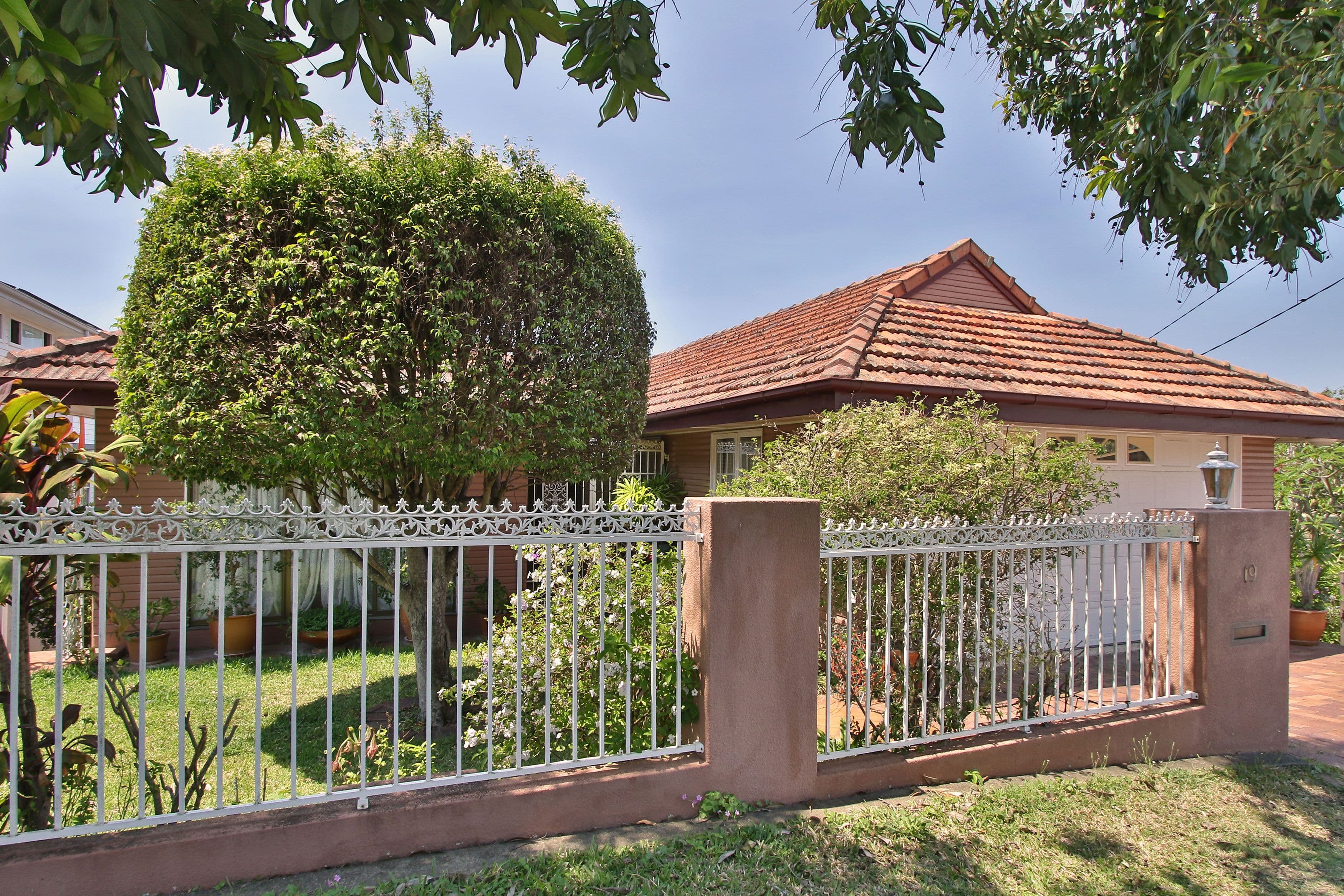 19 Paxton Street, Holland Park QLD 4121, Holland Park - Thumbnail 4