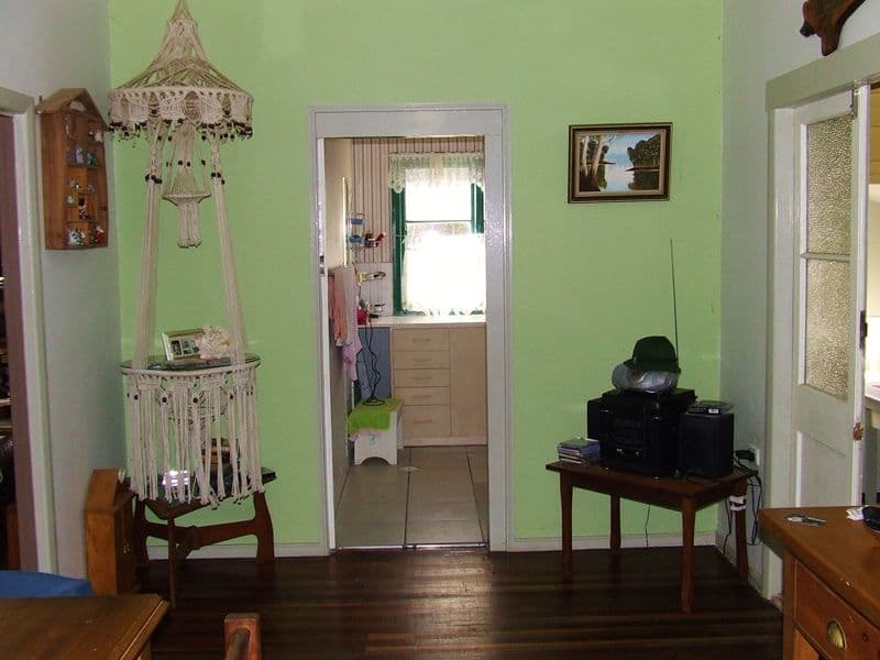 21 Back Creek Road, BEERWAH QLD 4519, Beerwah - Thumbnail 6