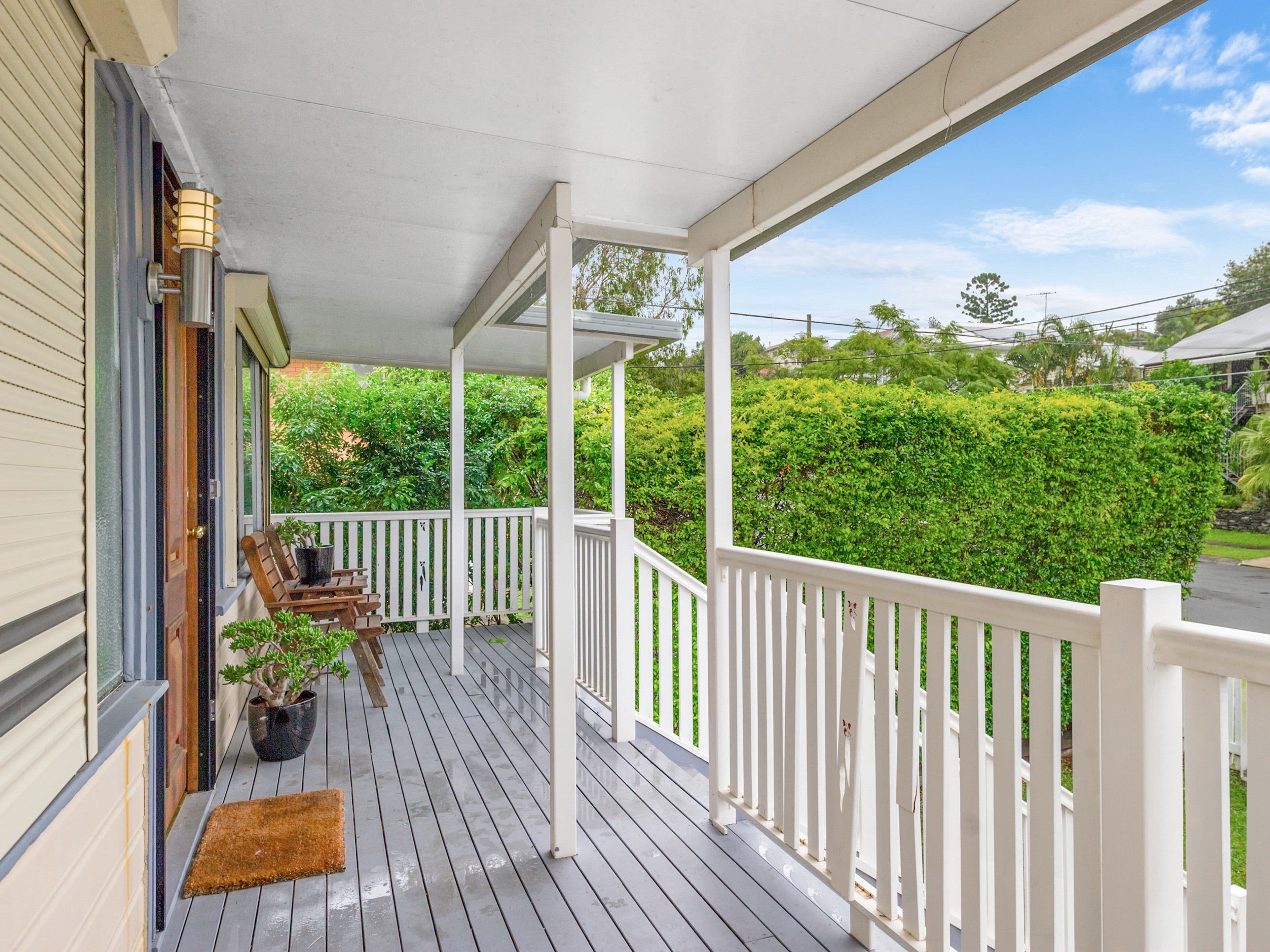 22 Thorne Street, Windsor QLD 4030, Windsor - Thumbnail 2