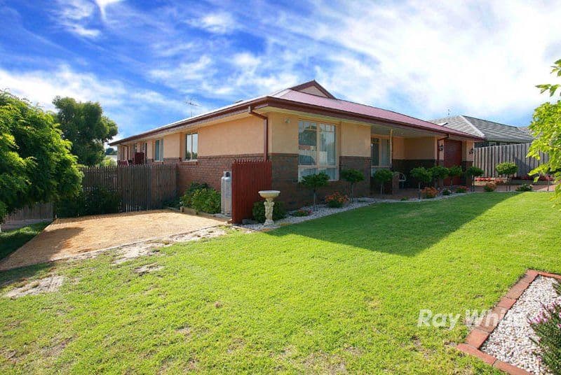 8 Avocet Close, BLIND BIGHT VIC 3980, Blind Bight - Thumbnail 2