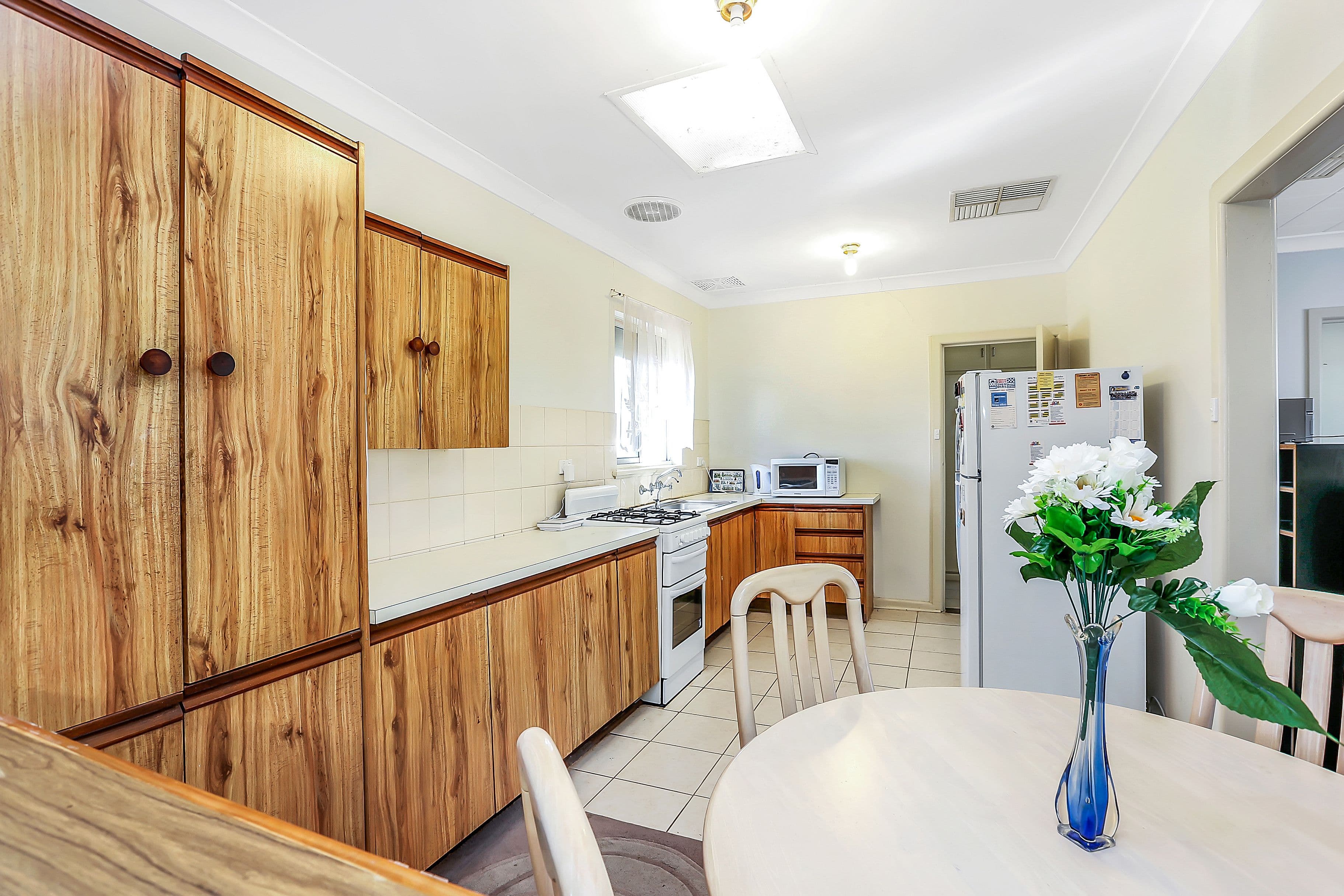 6 Nottingham Crescent, Valley View SA 5093, Valley View - Thumbnail 2