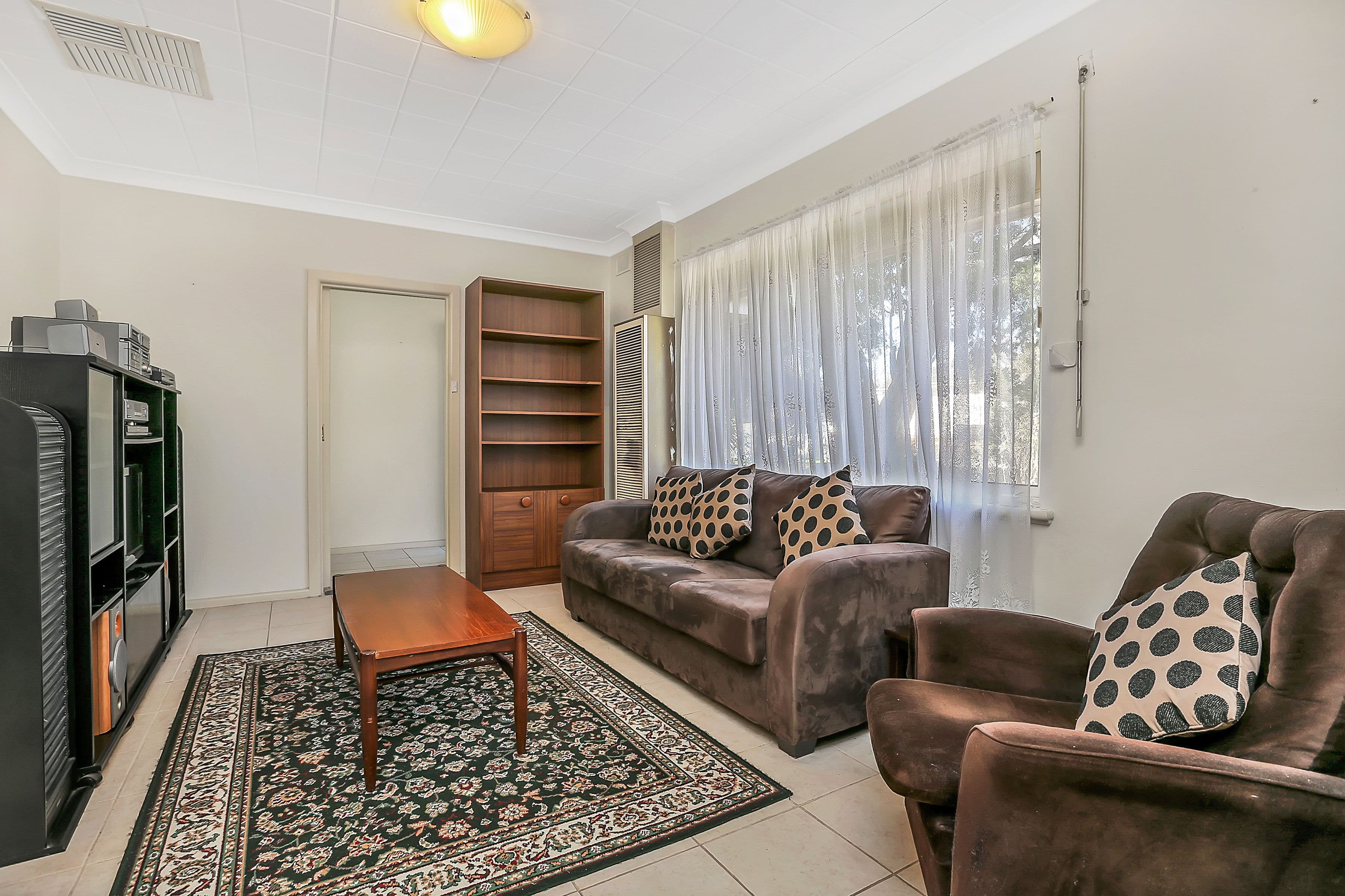 6 Nottingham Crescent, Valley View SA 5093, Valley View - Thumbnail 3