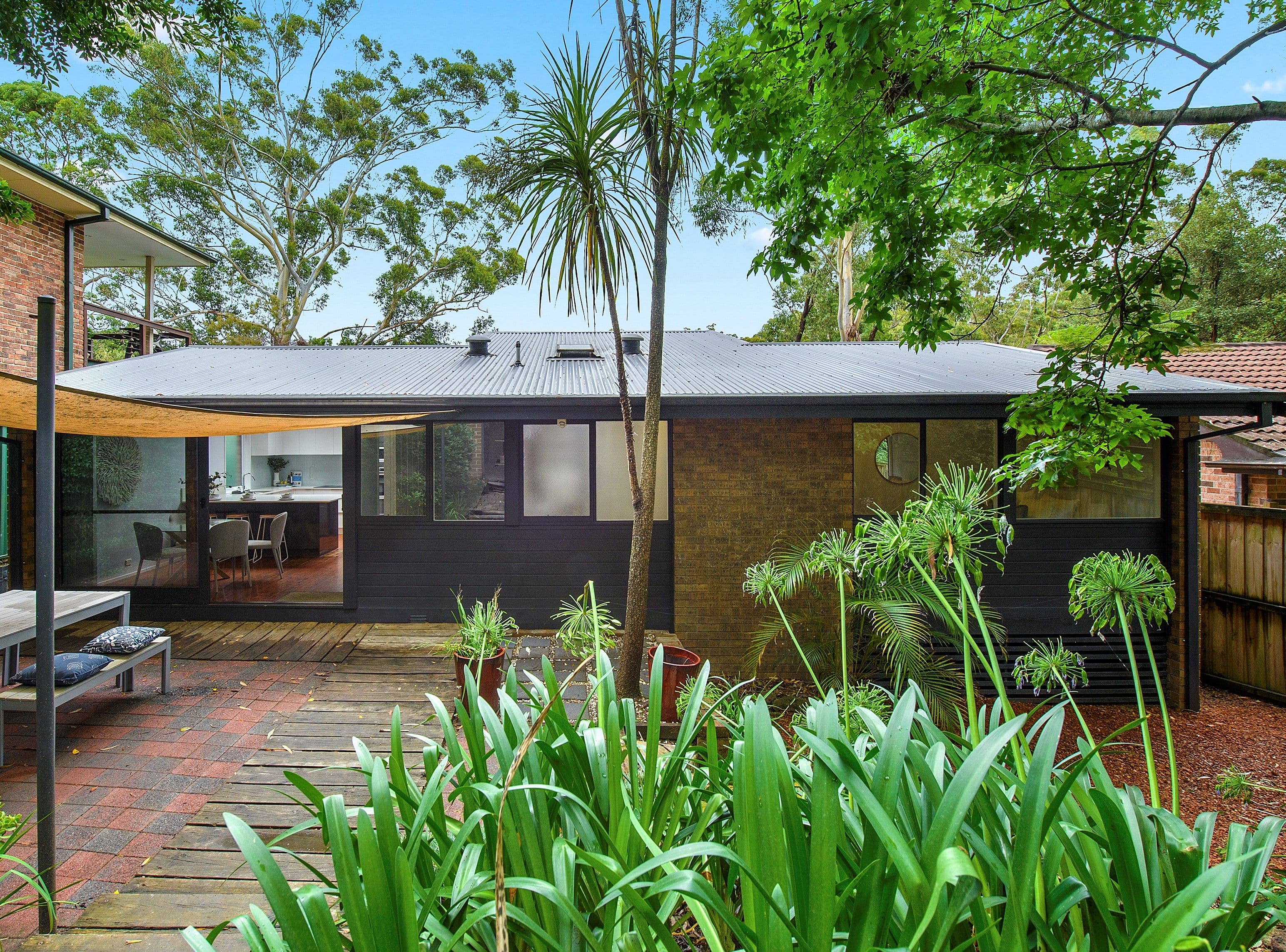 43 The Comenarra Parkway, Thornleigh NSW 2120, Normanhurst - Thumbnail 2