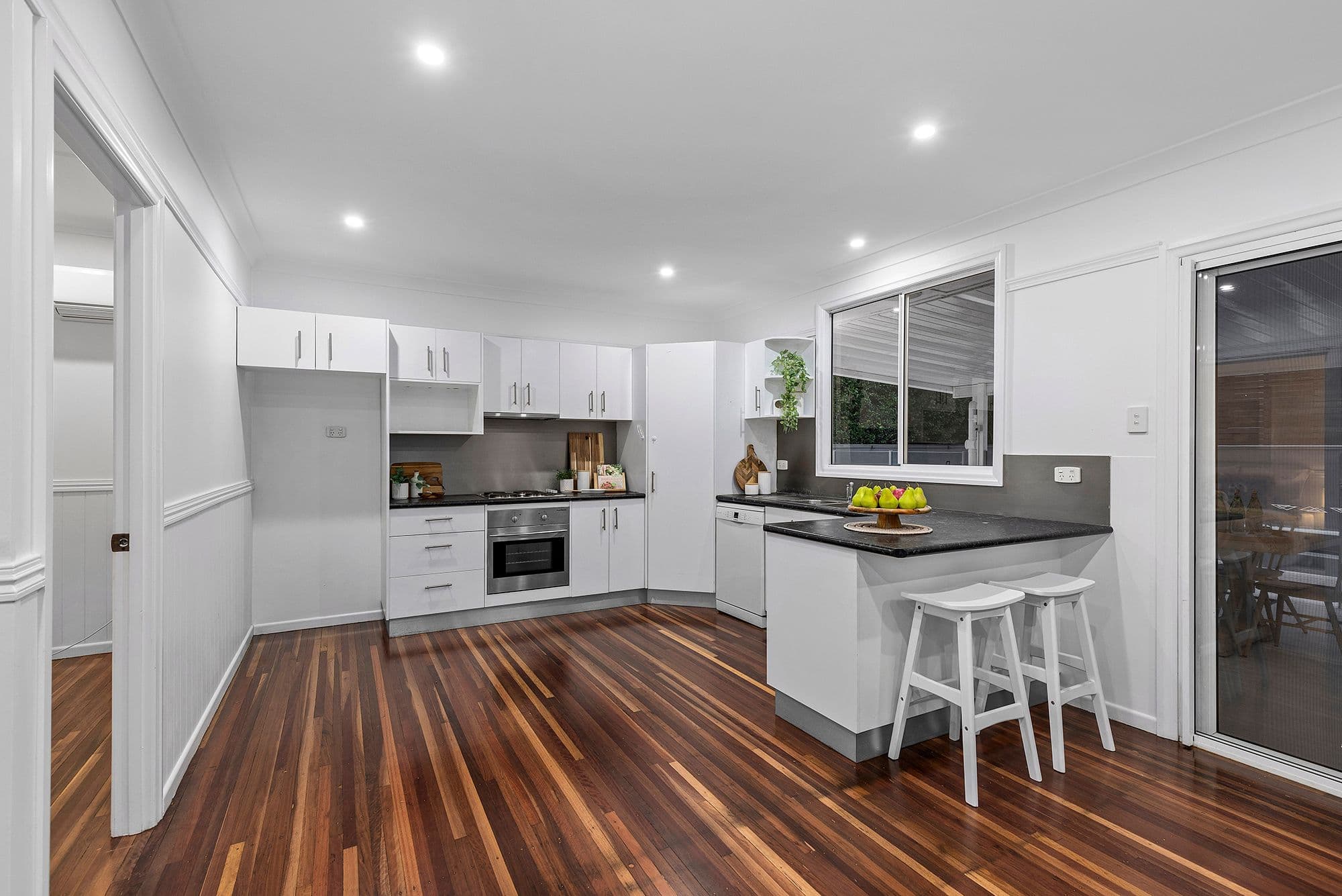 198 Scarborough Road, Scarborough QLD 4020, Scarborough - Thumbnail 6