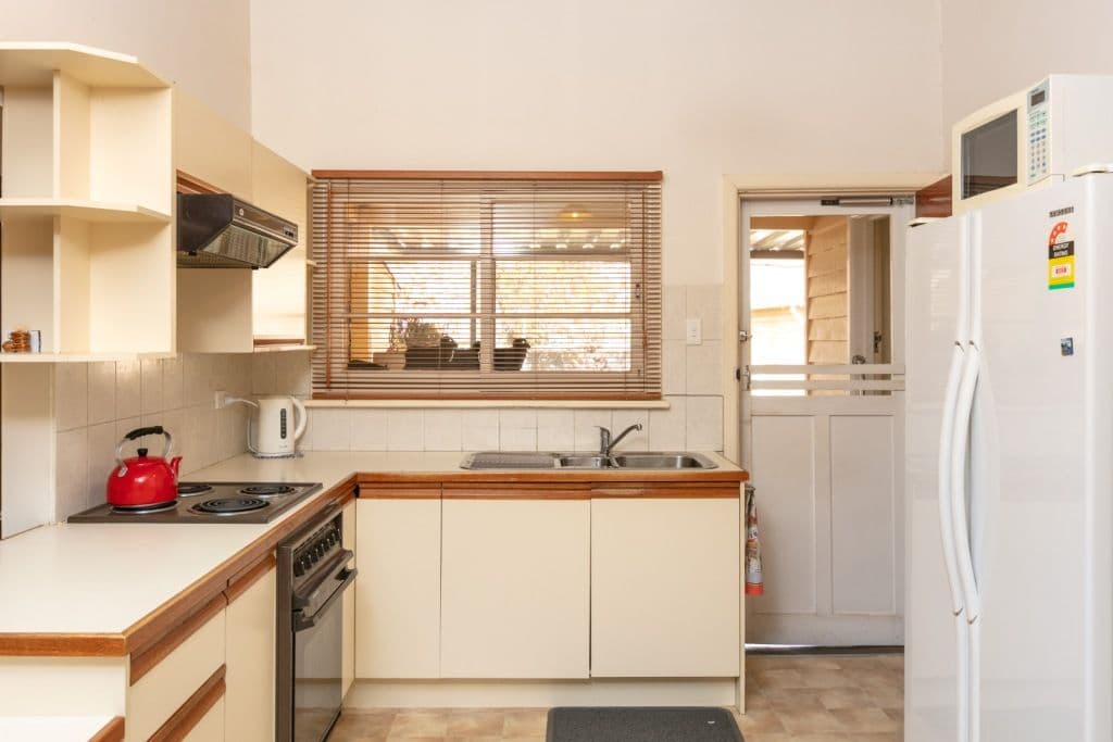 12 Henderson Place, Mildura VIC 3500, Mildura - Thumbnail 8