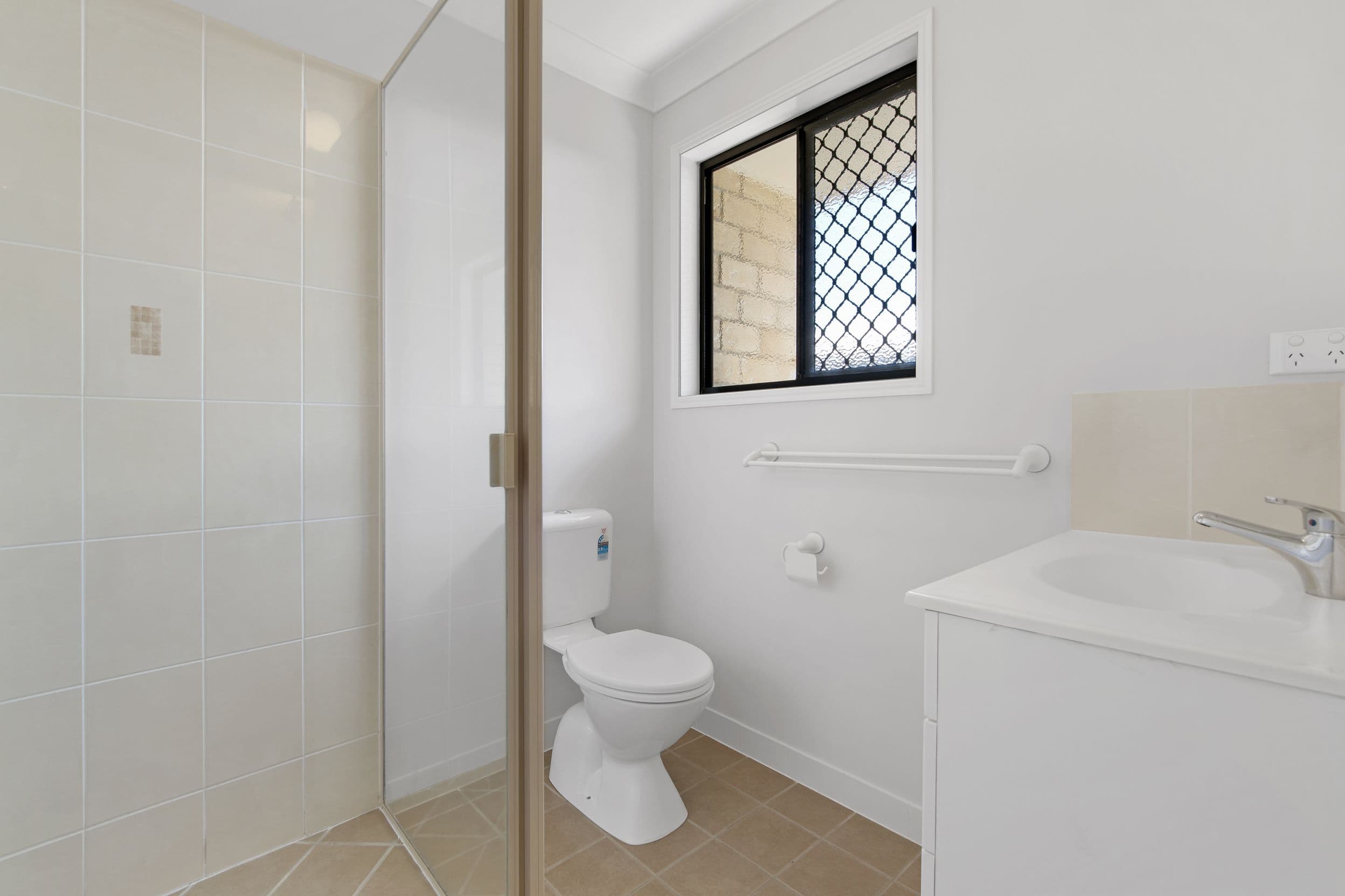 25 Worthington Street, West Gladstone QLD 4680, West Gladstone - Thumbnail 8