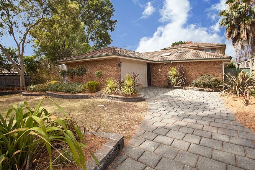 4 Summerhill Avenue, WHEELERS HILL VIC 3150, Wheelers Hill - Image 1