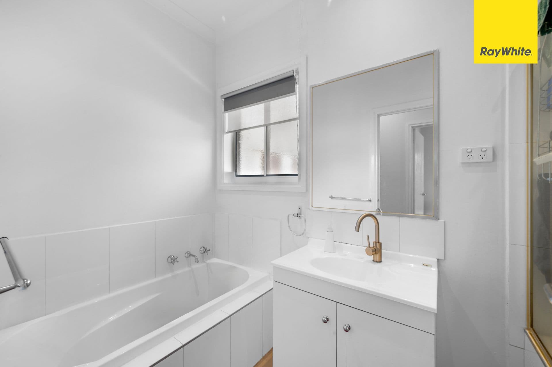 24 Henry Street, Melton VIC 3337, Melton - Thumbnail 4