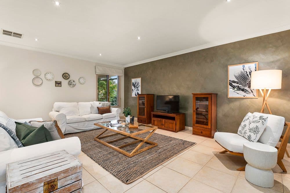 15 Glenshire Grove, Doreen VIC 3754, Doreen - Thumbnail 5