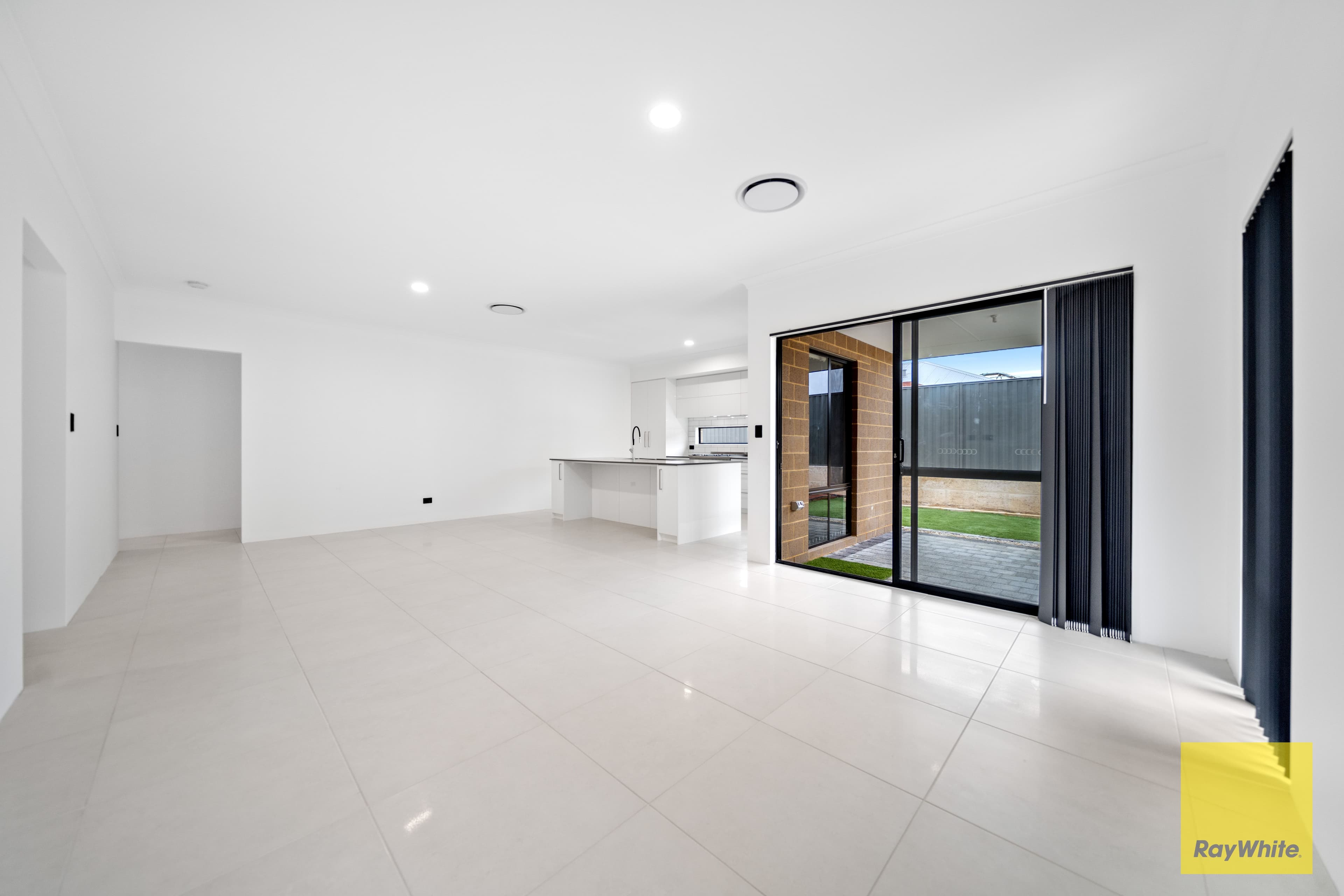 64 Rhodeswood Drive, Aveley WA 6069, Aveley - Thumbnail 6