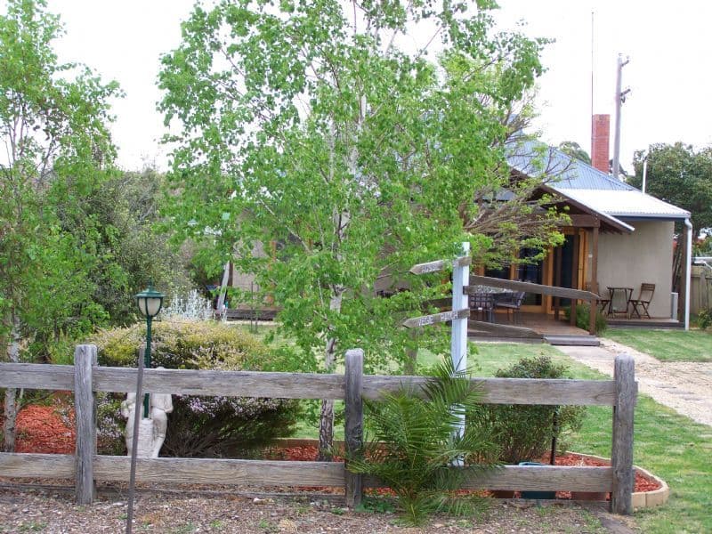 6 Butcher Street, ST ARNAUD VIC 3478, St Arnaud - Thumbnail 5