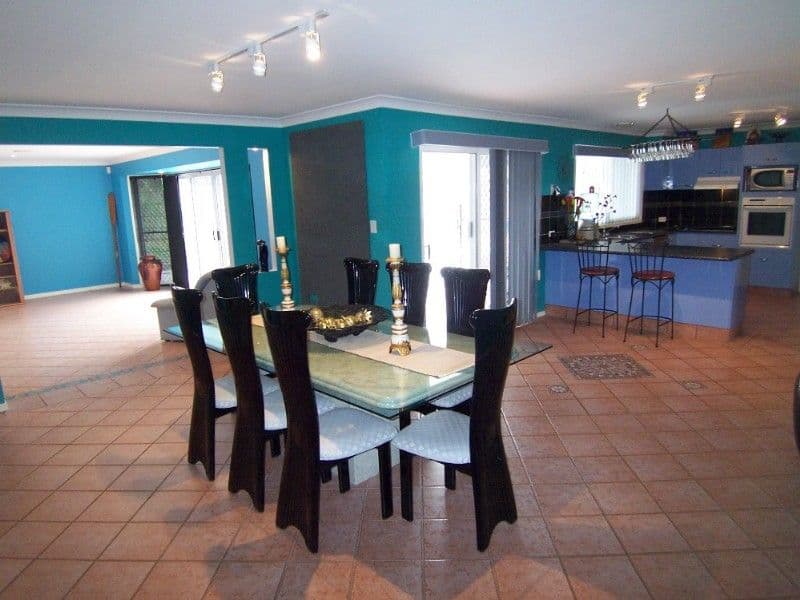 6 Carnation Crescent, CALAMVALE QLD 4116, Calamvale - Thumbnail 2