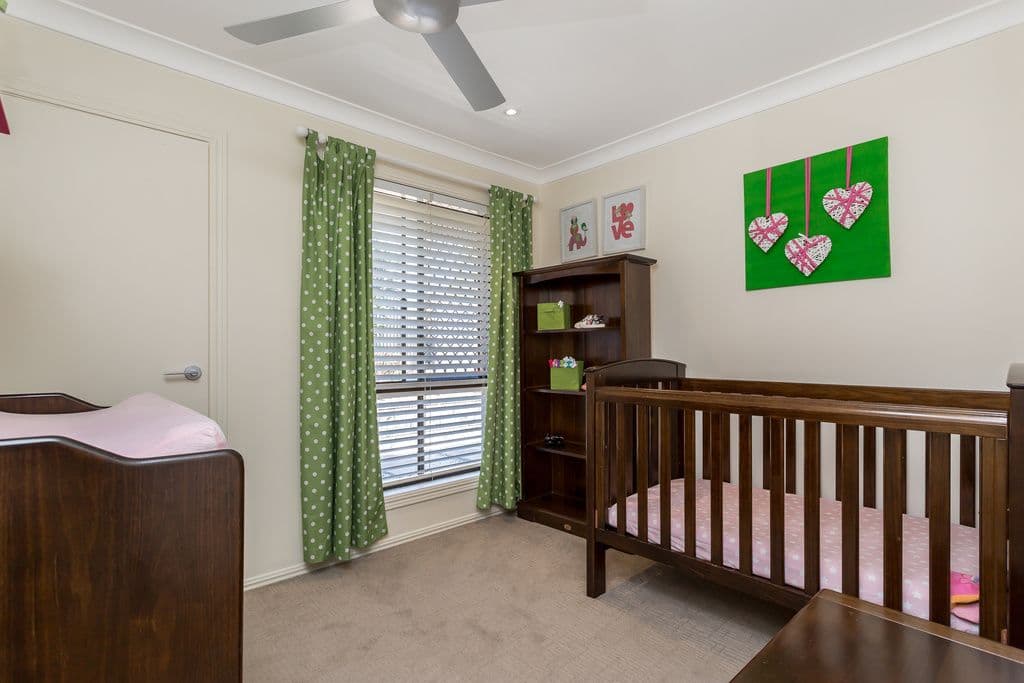 31 Nabarlek Drive, WORONGARY QLD 4213, Worongary - Thumbnail 8