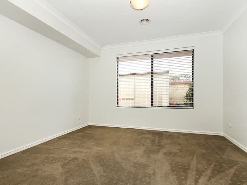 8 Nutbush Court, THORNLIE WA 6108, Thornlie - Thumbnail 6
