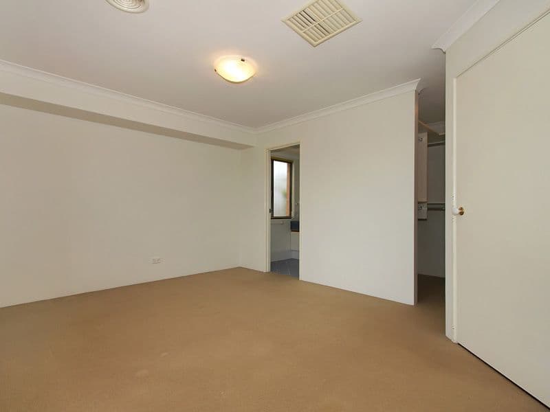 8 Nutbush Court, THORNLIE WA 6108, Thornlie - Thumbnail 8