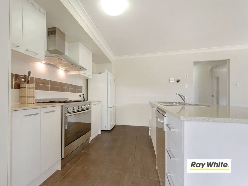 11 Mindarie Street, Ormeau QLD 4208, Ormeau - Thumbnail 3