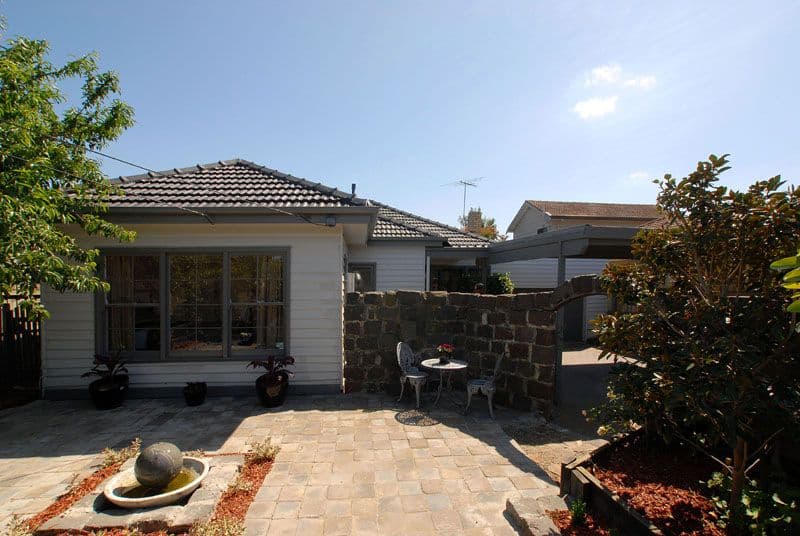 15  Irene Court, CHELTENHAM VIC 3192, Cheltenham - Thumbnail 2