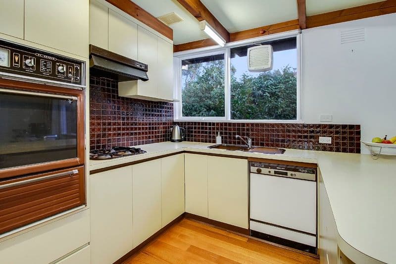 69 Grayson Drive, SCORESBY VIC 3179, Scoresby - Thumbnail 5