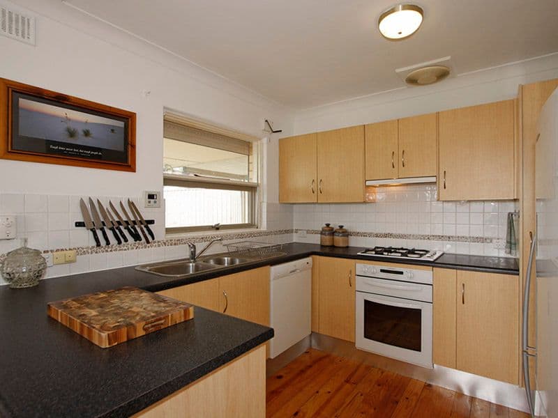 4 Stewart Avenue, HACKHAM SA 5163, Hackham - Thumbnail 2