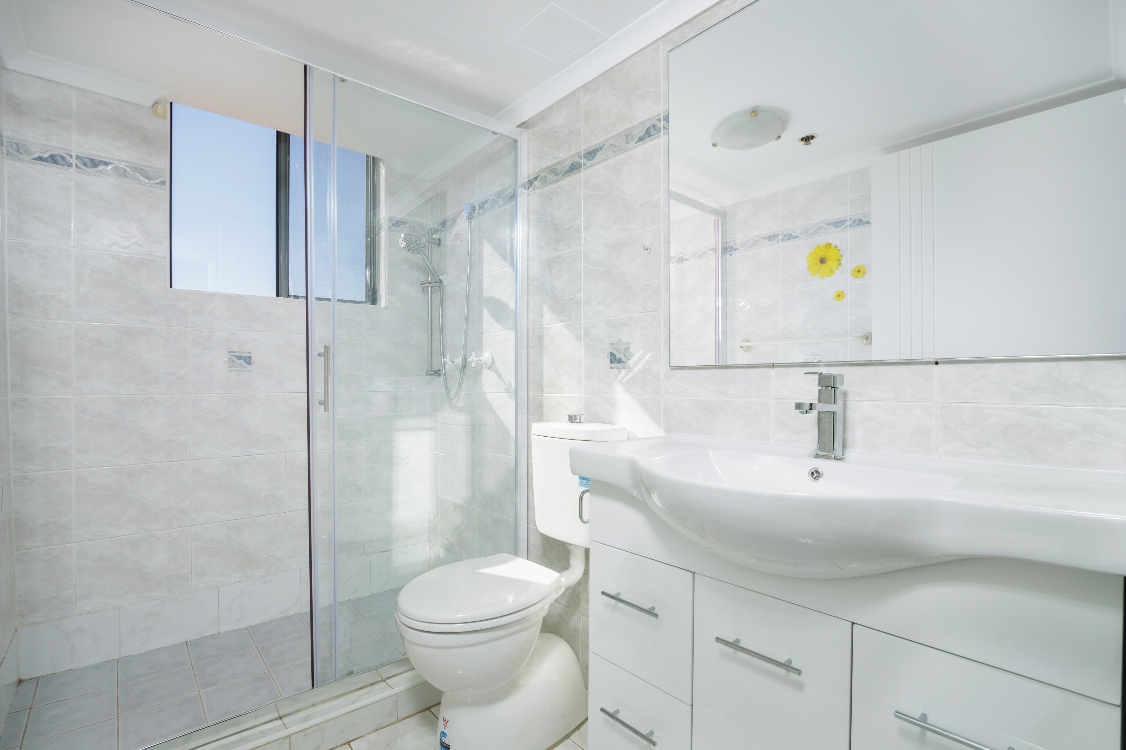 107 Forest Road, Hurstville NSW 2220, Hurstville - Thumbnail 2